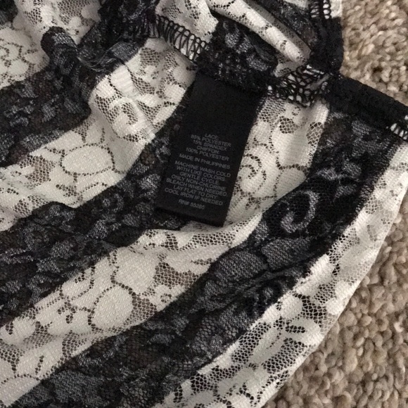 Express black & white lace tank top size XS - Picture 4 of 5